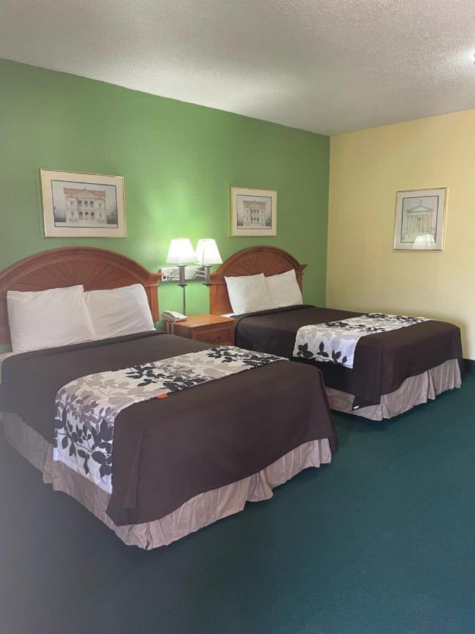 Relax Inn Dilley Экстерьер фото